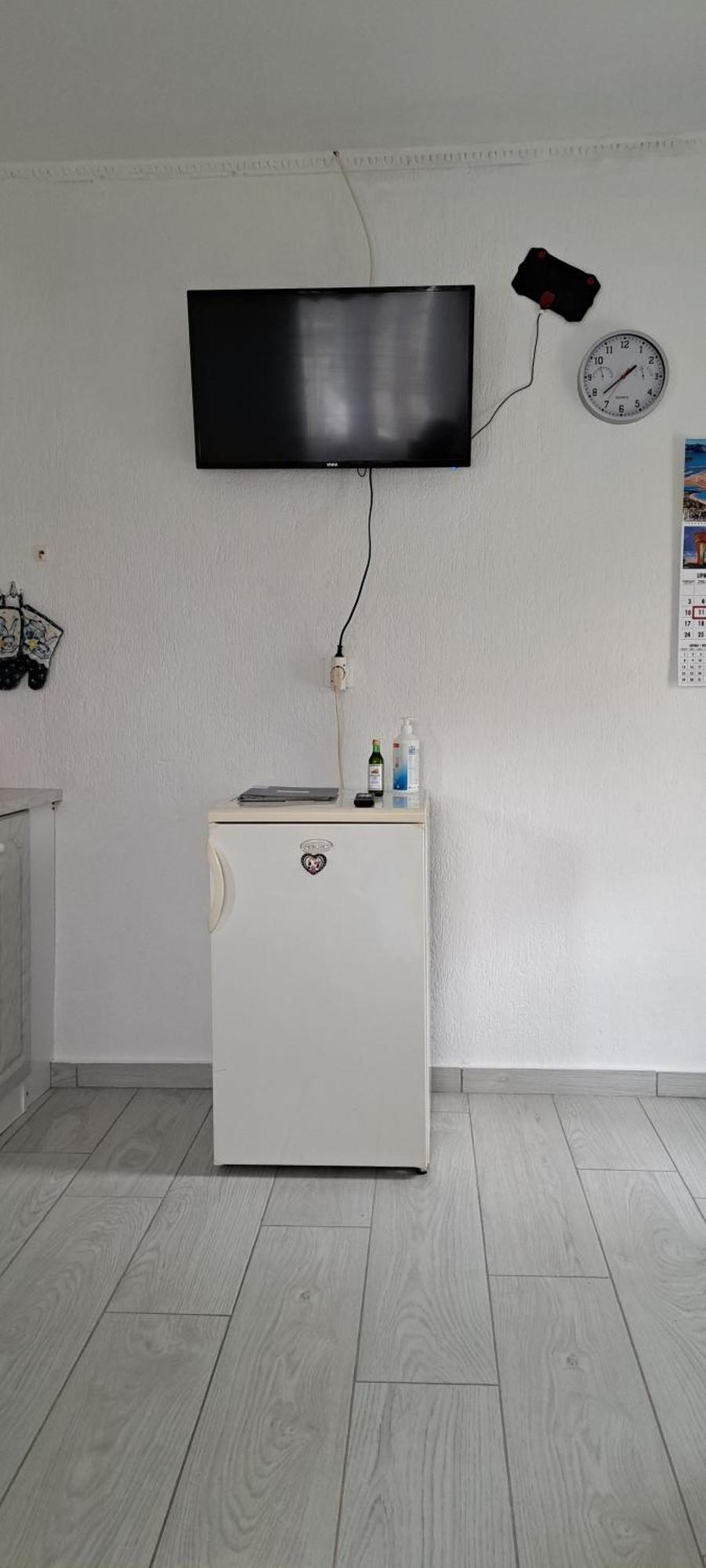 Apartmani Ana-Lora Lopar Buitenkant foto